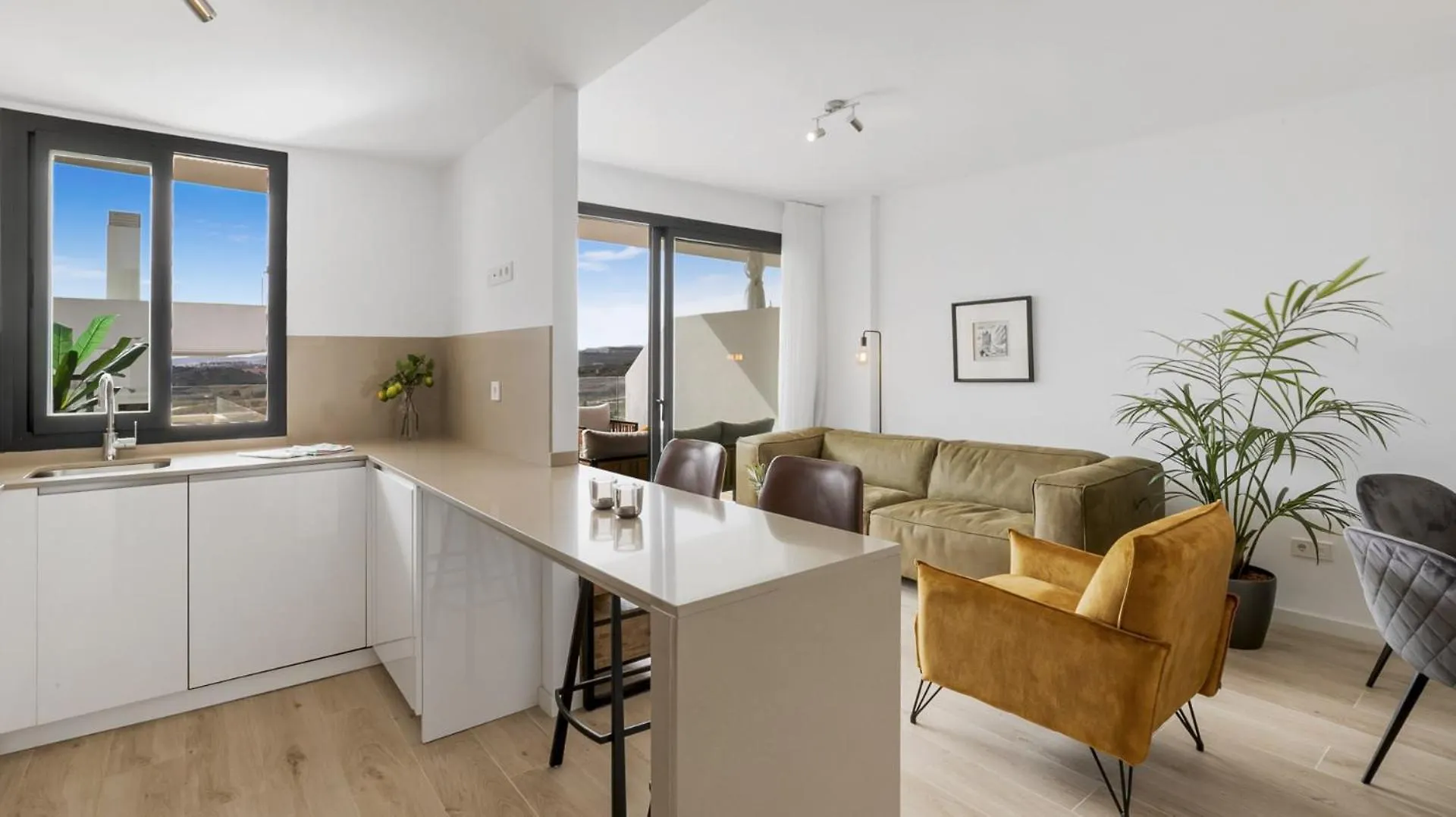 Apartment Vivi Homes - Roli Pool, Terrace, Golf & Beach Estepona Spain