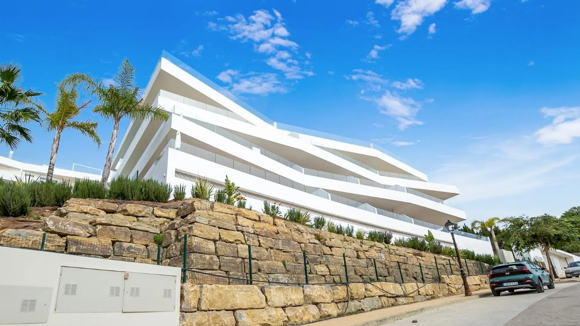 Apartment Vivi Homes - Roli Pool, Terrace, Golf & Beach Estepona Spain